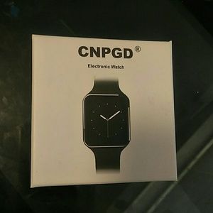 a CNPGND Smartwatch